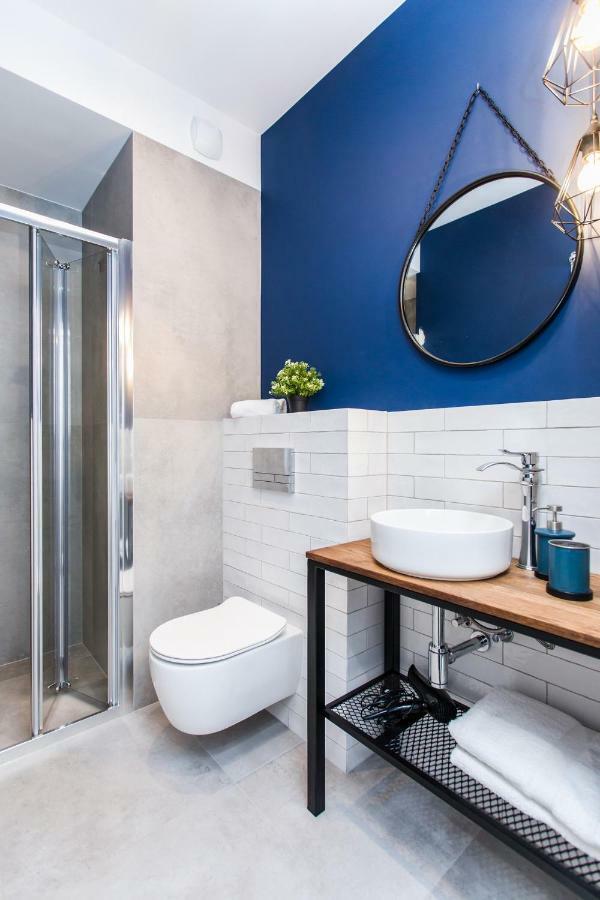 Modern & Classy Industrial - Apartamenty Browar グダニスク エクステリア 写真